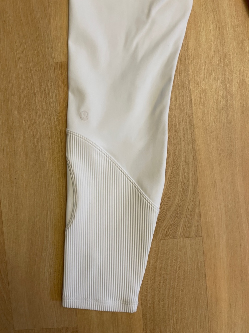 Lululemon New Ambition Super High-Rise Tight Size 4 - Picture 11 of 11